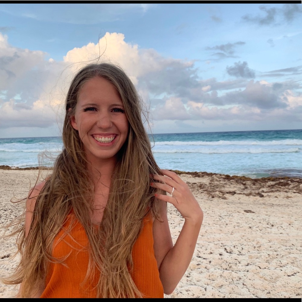 Meet your Posher, Ashley